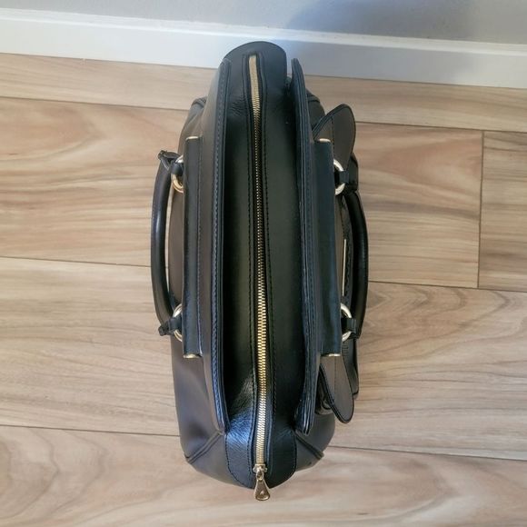 AEVHA London Hanbeau Embossed Structured Large Leather Doctor Satchel in Black - Picture 9 of 16